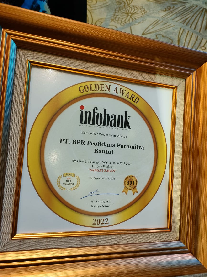 PLATINUM AWARD PT BPR PROFIDANA PARAMITRA